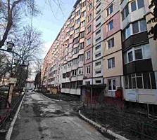 Va oferim spre vinzare apartament cu 2 odai in sectorul Riscani. ...