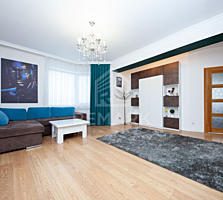 Se vinde apartament cu 2 camere separate și living, amplasat pe str. .