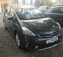 Продается Toyota Prius V, 2012 год