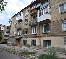 Se vinde garsoniera spatioasa in sectorul Durlesti. Suprafata totala .