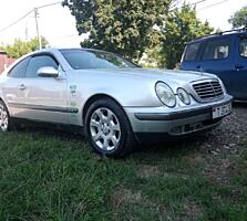 Срочно! Продам ухоженный Mercedes-Benz CLK 2.0