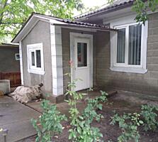 Vind Casa (72m2 pe 18 sote de pamint), r-nul Drochia, s. Hăsnăşenii Noi