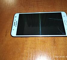 Телефон "Samsung Galaxy J7" (не работает экран)