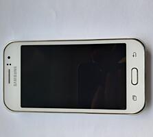 Продам телефон Samsung Galaxy J1 ace.