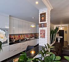 Apartament cu 3 camere separate, bucătărie cu living, 2 birouri,