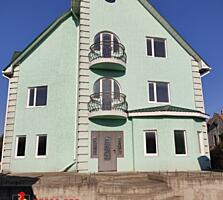 Продается отличный 3х- этажный дом в центре с. Терновка.