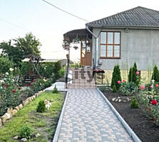 Vînd. Număr de nivele: 1 nivel. Număr de camere: 3. Starea casei: ...