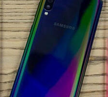 Продам Samsung galaxy A50 4/128(Возможен обмен)
