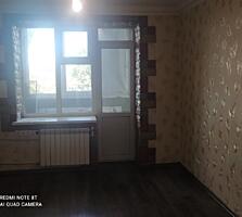 Продается 2-комнатная, 6 квартал, 4/5