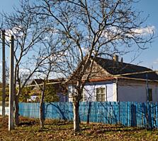 Se vinde terenul cu 2 case, s. Hlinaia r. Slobozia reg. Transnistreană