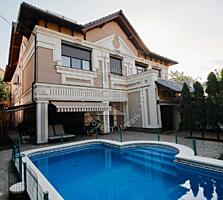 Va oferim spre vînzare o casa spectaculoasă. Proprietatea este ...