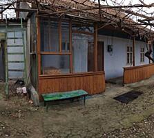 Продаю дом в Кетросу + 12 соток земли 18000 euro, 10 км от Кишинёва