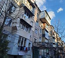 Ботаника, 4/5 этаж, середина. комнаты раздельные, свободная
