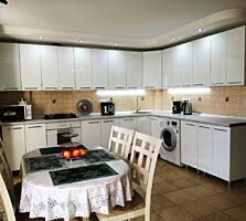 3 odai separate + living! 95 m2 total! 2 balcoane! Durlești!