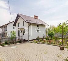Se vinde casă în 3 nivele, amplasată în sectorul Buiucani pe str. ...