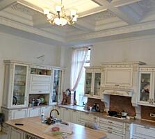Продам дом в Одессе Совиньон, 2 этажа/4 уровня, общая площадь 950м2, .
