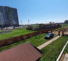 Продам новий двоповерховий будинок в межах Одеси прямо біля МЕТРО.