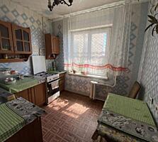 Продам четырехкомнатную квартиру на Бочарова, общей площадью 85 кв.м. 