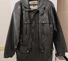 Продам мужскую кожаную куртку за 400 рублей