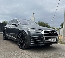 СРОЧНО Audi Q7 S Line