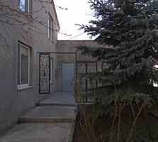 Предлагается к продаже 2 этажный дом. Участок 6 соток. Год постройки .