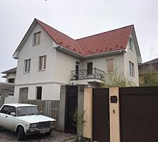 Новый дом в районе улицы Обильной. 4 уровня, цокольный этаж, 2 этажа .
