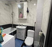 Срочно! Продам 3-комн 69м2 2/5 середина котелец 1-я поликлиника 55800е