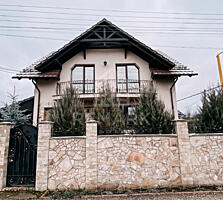 Se vinde casă în 2 nivele și mansardă în Poiana Silvică. Suprafața ...