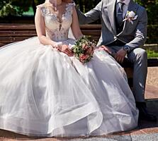 Продам свадебное платье. 600 р