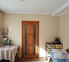 В продаже 2 дома на одном участке. Первый с частичным ремонтом, ...