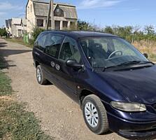 Продам Крайслер Воджер 2.5 дизель 99г