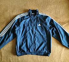Мужская спортивная куртка Adidas Essentials, размер (50) б/у 20 €