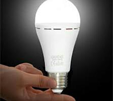 Перезаряжаемая LED-лампа с аккумулятором.