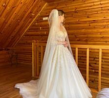 Продам свадебное платье(не венчанное)