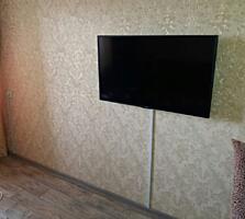 Установка телевизоров на стену.