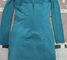 Продам нарядное платье 40-42 размер