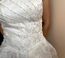 Свадебное платье 42-46 р
