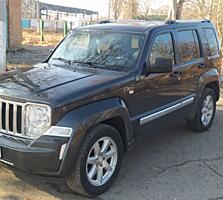 Продам Jeep Cherokee 2011г. 2,8 дизель