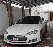 TESLA S 90D 2016 год