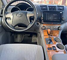 Продам Toyota Highlander Hybrid