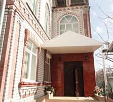 Продам 3-этажный дом в Суворовском районе, общая площадь 500 кв.м, 8 .