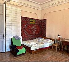 Продам дом под реконструкцию в историческом центре Одессы. Цокольный .
