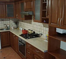 Продам 3-х комнатную квартиру на улице Сахарова. Квартира с ремонтом. 