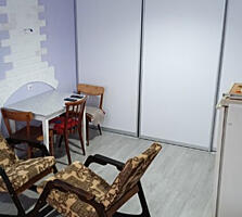 Продам 2ух комнатную квартиру блочного типа с мебелью