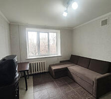 Комната в общежитии коридорного типа с ремонтом