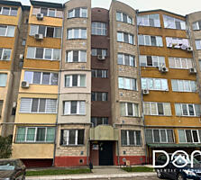 Apartament cu 2 dormitoare separate, bloc din cotileț, euro-reparație,