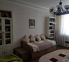 Продам 2х комнатную квартиру на улице Сахарова. Общая площадь 74 кв м 