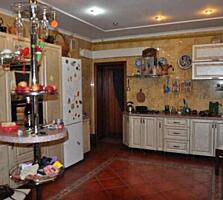 Представляется к продаже кирпичный дом на посёлке Дзержинского, ...