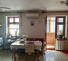 Продам 2-х комнатную квартиру на Бочарова/Днепродорога. Общая площадь 