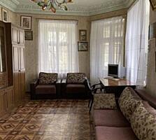 Продается трехкомнатная уютная квартира в районе площади Толстого. 2 .